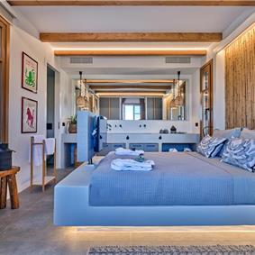 6 bedroom villa with pool, East Paros, sleeps 12